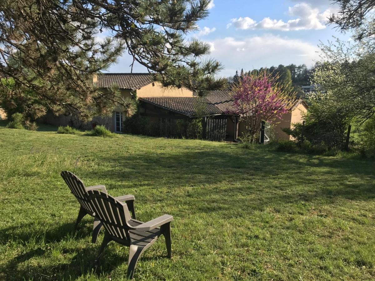 Domaine La Borniotte Apartment Saint-Alvere Bagian luar foto