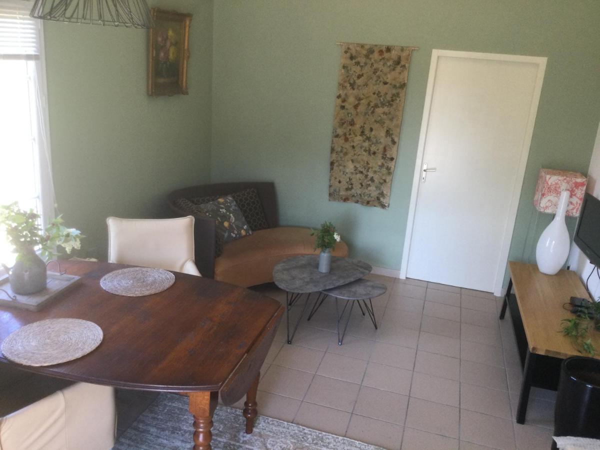 Domaine La Borniotte Apartment Saint-Alvere Bagian luar foto
